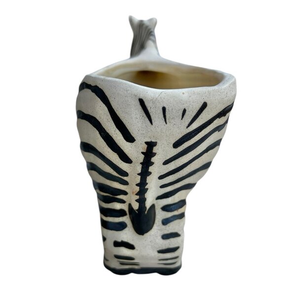 Handcrafted Anthropology Retired Zebra Ceramic Planter by Leah Reena Goren GUC - Picture 4 of 11